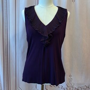 Chaps sleeveless Vneck blouse